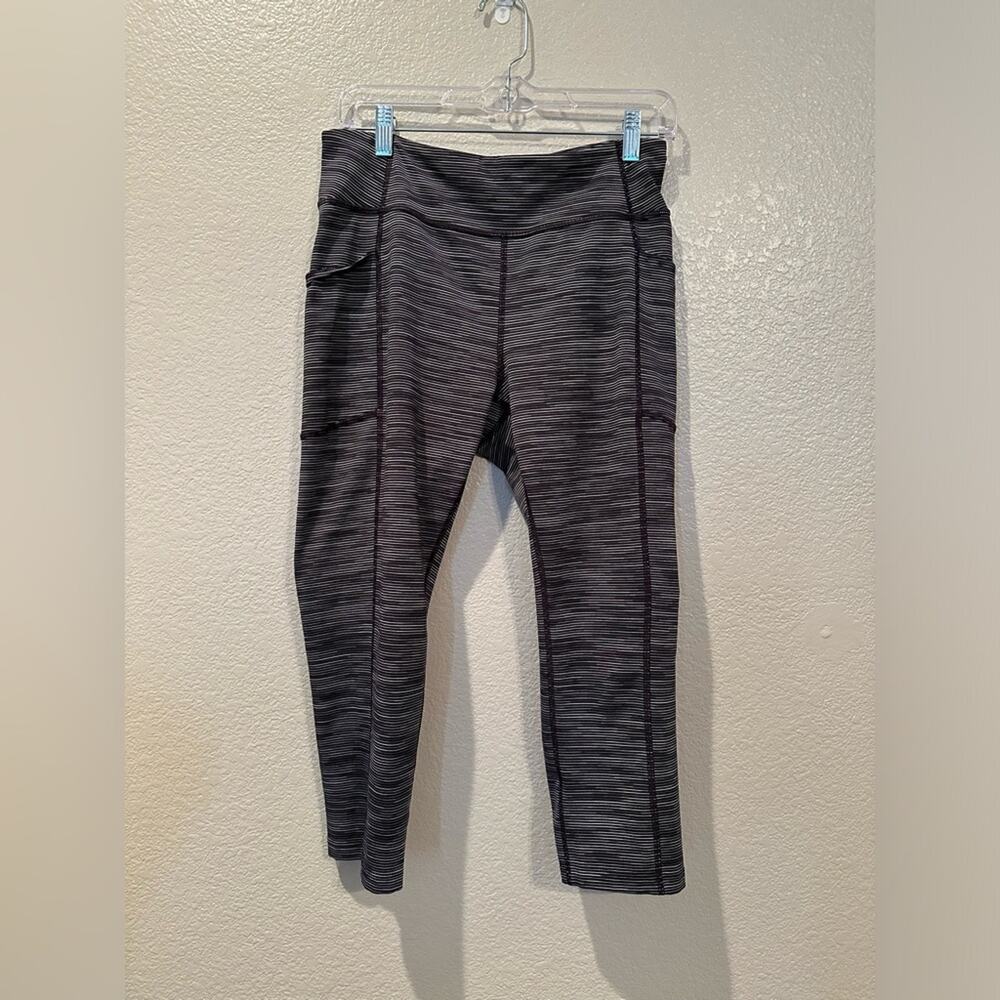 Tek Gear Dry Tek striped black & white pocket leggings sz L